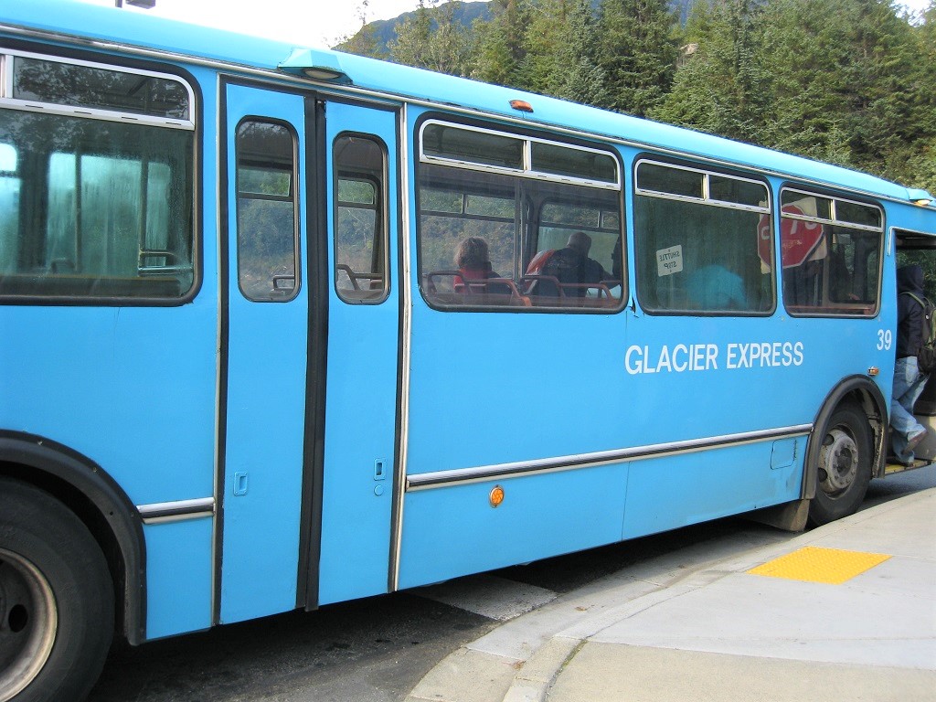 "Blue Glacier Express" transportation to Mendenhall Glacier.