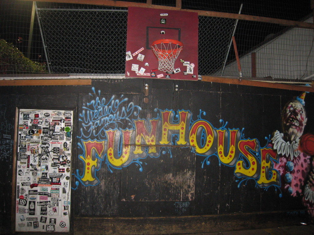 The mural of the old Funhouse location in 2011. The Funhouse has since relocated to share the same space as the El Corazon.
