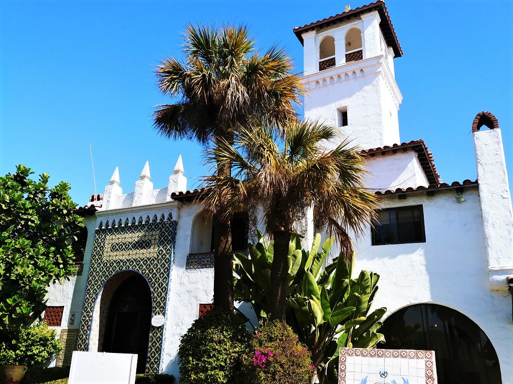 Exterior of Riviera of Ensenada (Centro Social Cívico y Cultural Riviera de Ensenada).